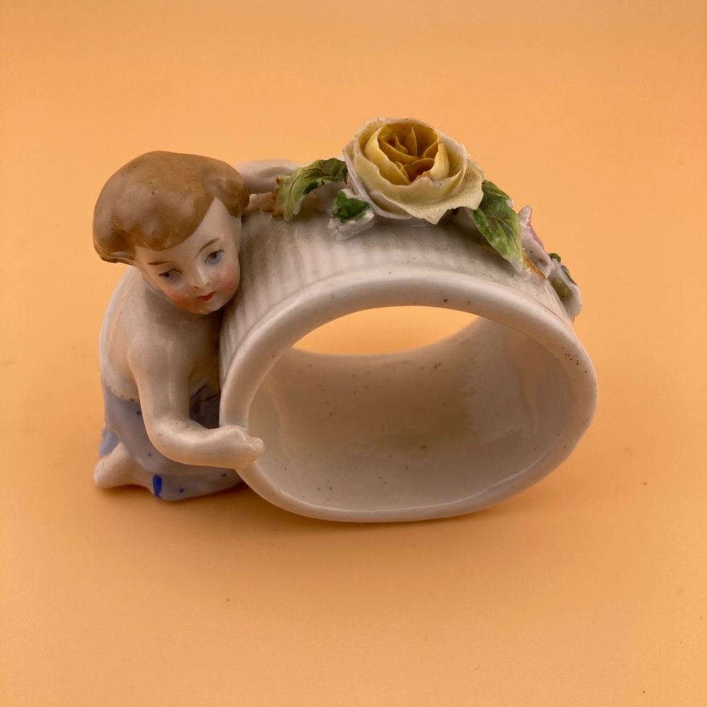 Napkin Rings Bone China Collectible 6 - Picture 13 of 16